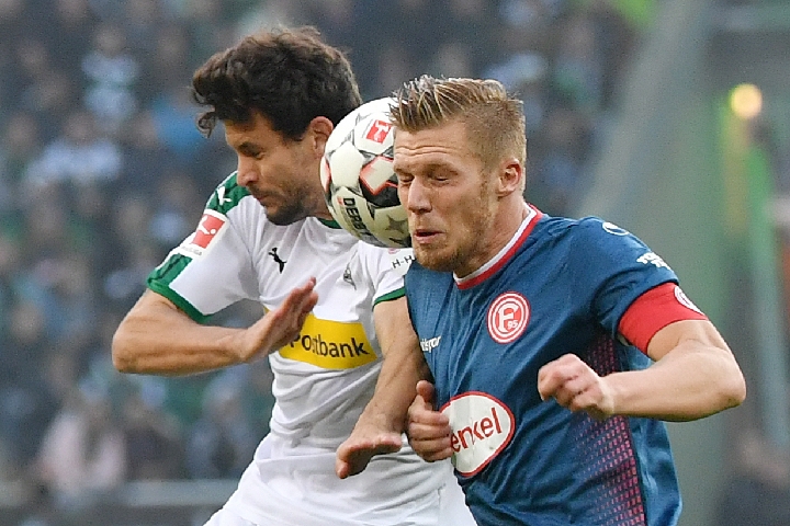 复古？多特球迷提议将球队队徽换回上世纪曾使用过的经典风格